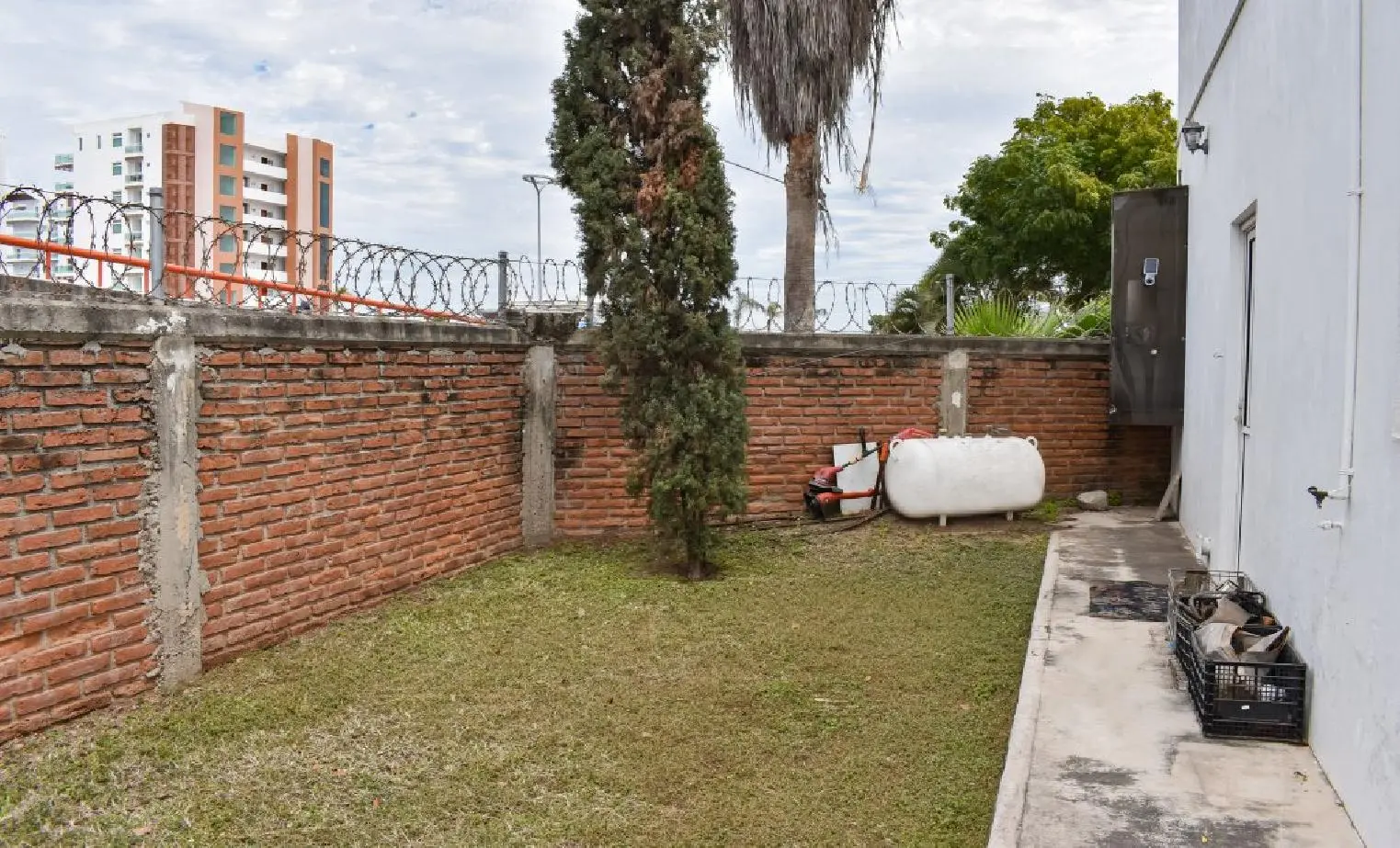 Photo 37