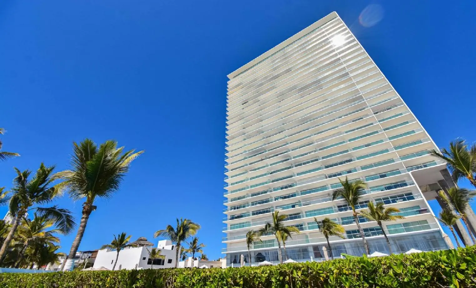 2 BEDROOM CONDO IN PENINSULA LUXURY TOWER BY CERRITOS BEACH