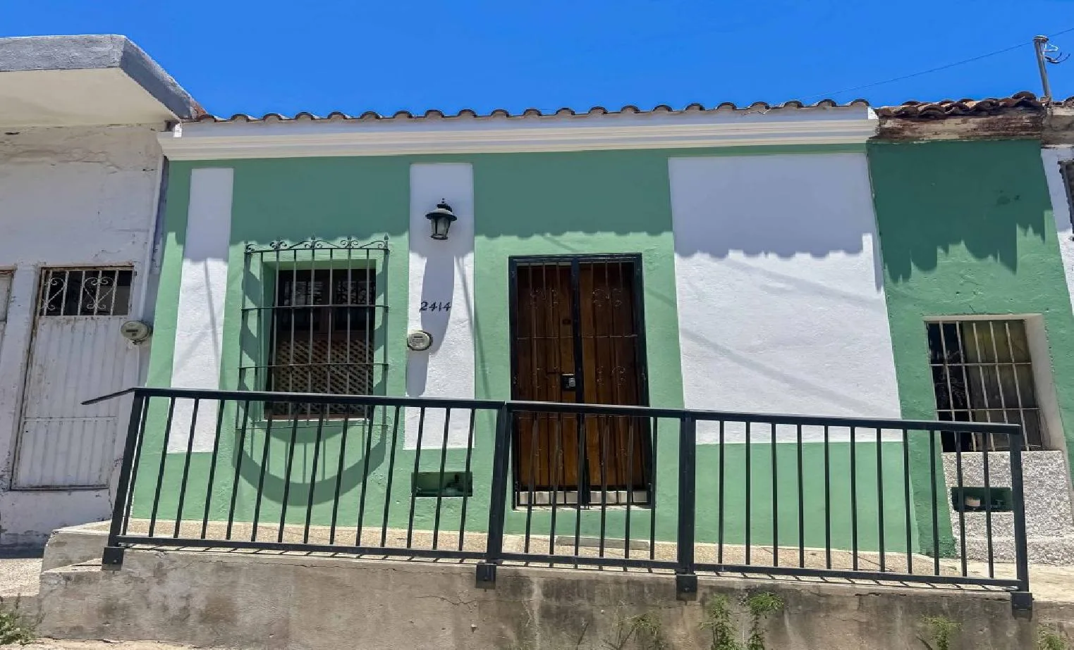 Beautiful Home for Rent  with nice courtyard 